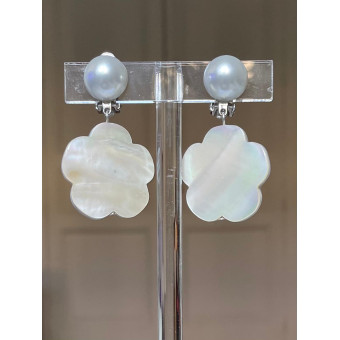 PAQUERETTE fleur en nacre - Francine BRAMLI Paris