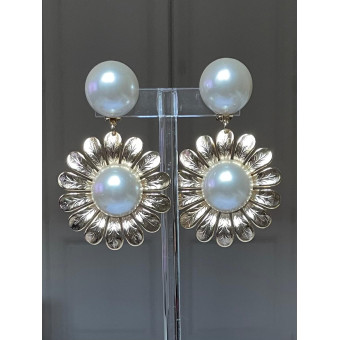 MARGUERITE Métal doré Cabochons perle nacrée - Francine BRAMLI Paris