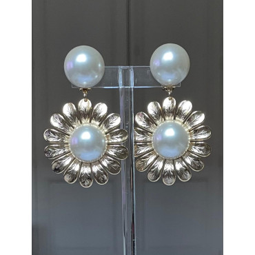 MARGUERITE Métal doré Cabochons perle nacrée - Francine BRAMLI Paris