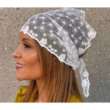Foulard "entre Tulle et Dentelles" FLEURS DE FRAISIER - LA LOGE DE SUZON